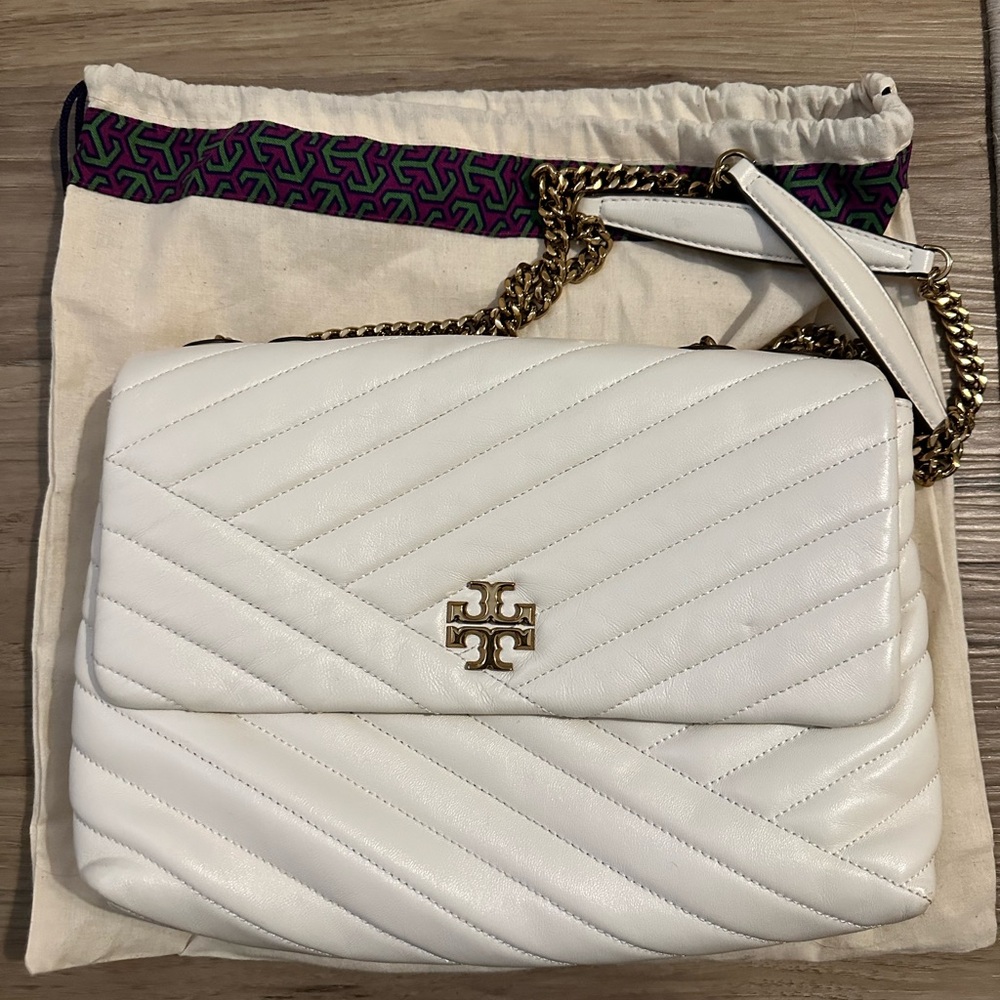 Tory Burch Convertible Chevron Shoulder Bag 🤍